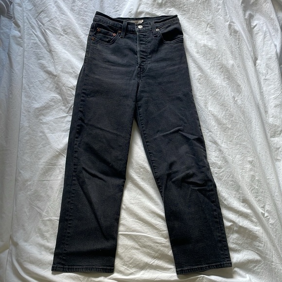 Levi’s Straight Ankle Jeans - Picture 2 of 4